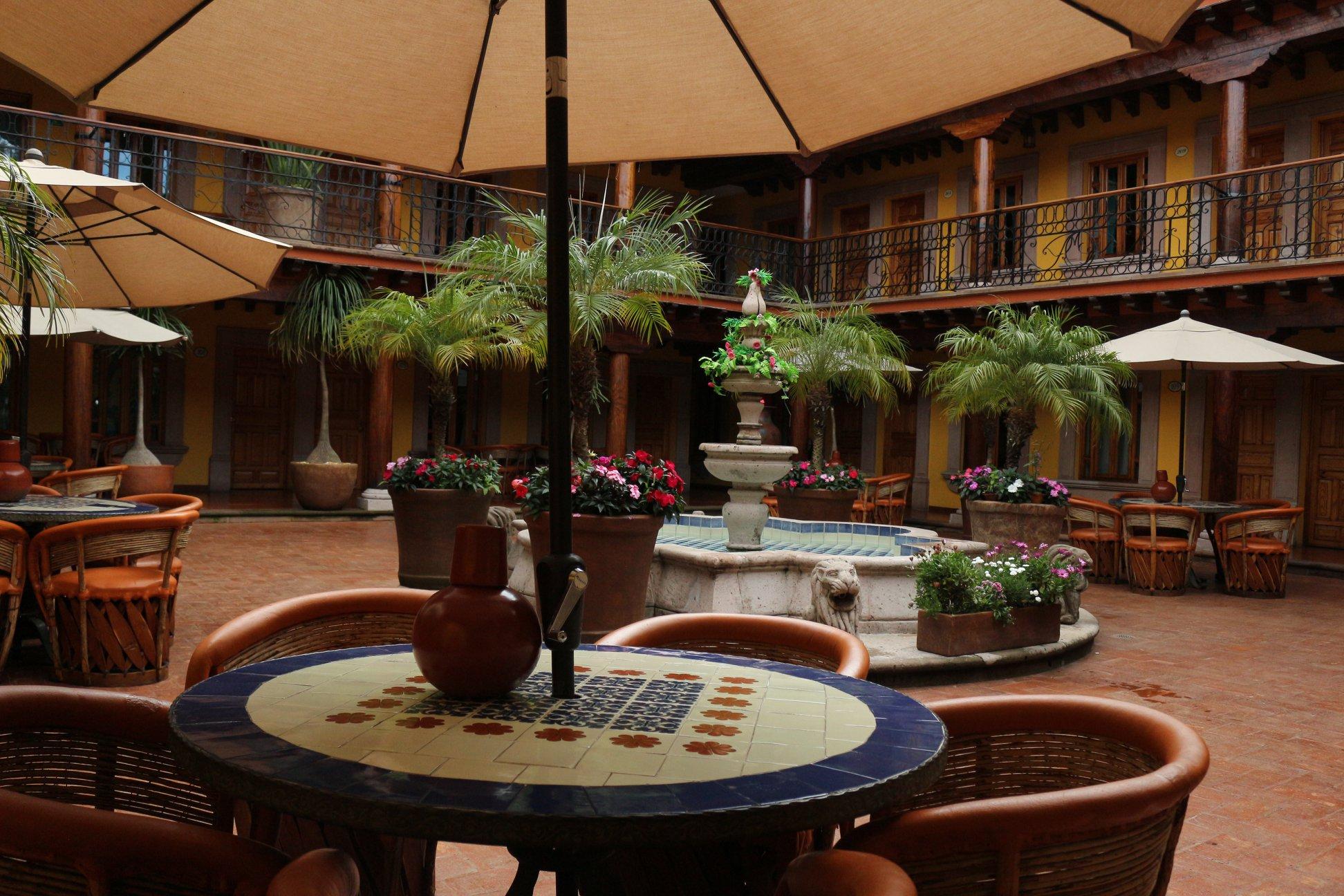 Hotel La Parroquia Пацкуаро Экстерьер фото