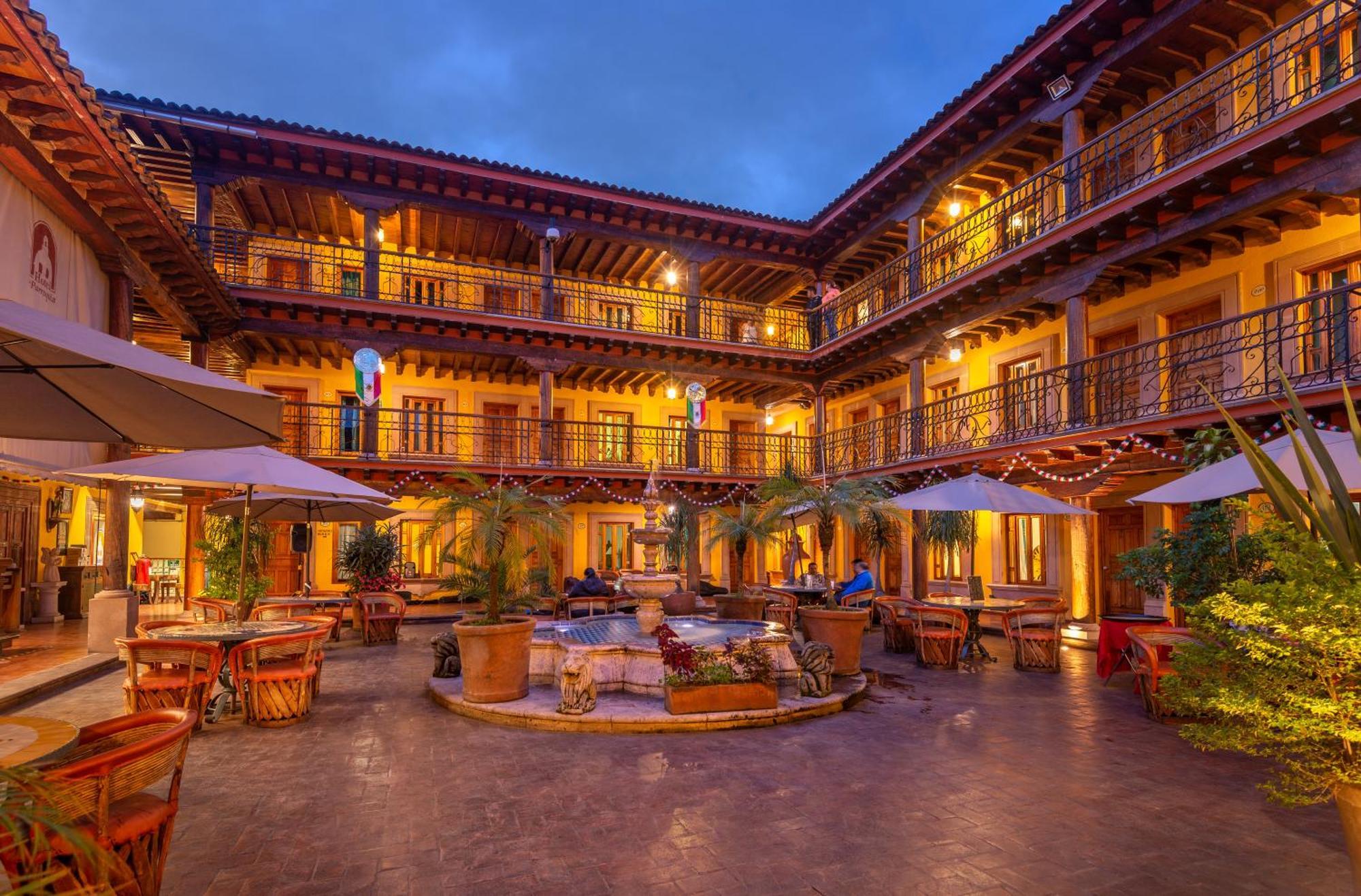 Hotel La Parroquia Пацкуаро Экстерьер фото